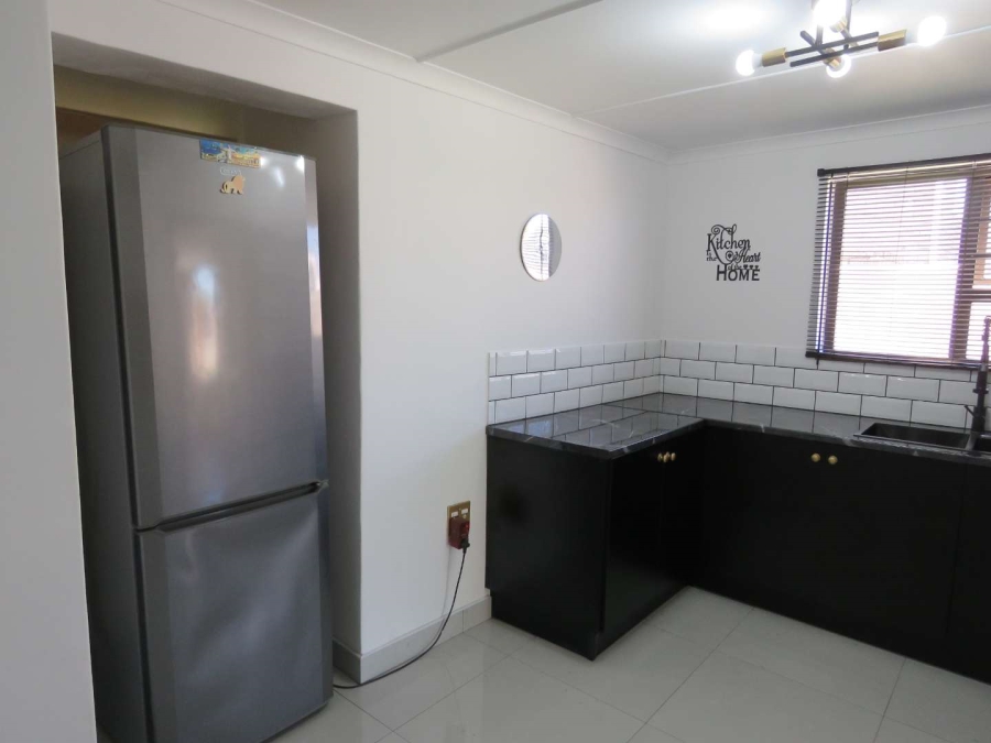 4 Bedroom Property for Sale in Kleinmond Western Cape